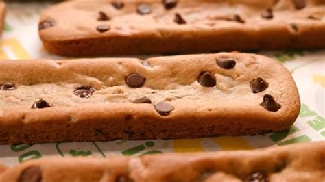 Subway's footlong cookie coming soon to restaurants - WNKY News 40 ...