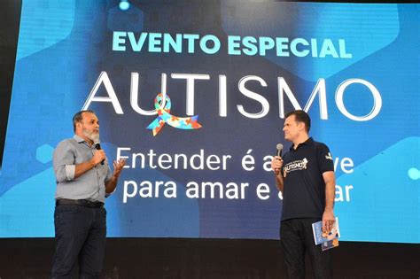 Livro Autismo Entender A Chave Para Amar Lan Ado Na Abads