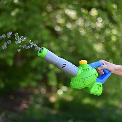 Maxx Bubbles Toy Bubble Leaf Blower With Refill Solution Bubble Toys