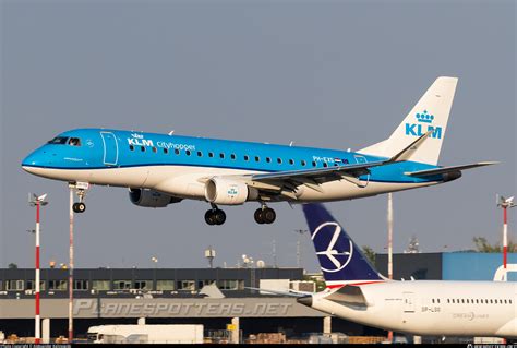 PH EXS KLM Cityhopper Embraer ERJ 175STD ERJ 170 200 STD Photo By