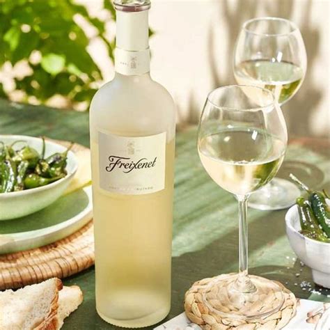 Vinho Fino Branco Seco Freixenet Sauvignon Blanc Ml Royal Bebidas