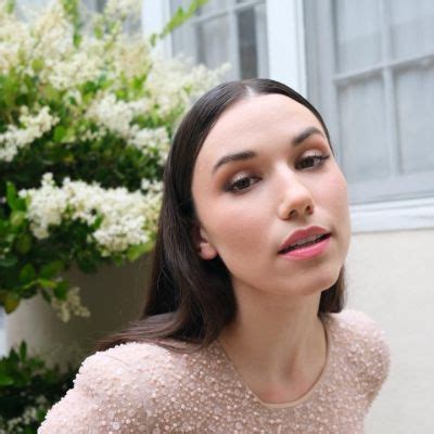 Grace Caroline Currey: From Acting Stardom to Happily Ever After with ...