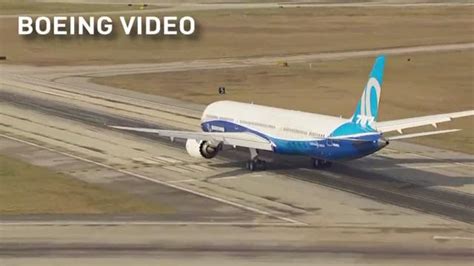 Boeings New Dreamliner Cleared For Commercial Use By Faa King