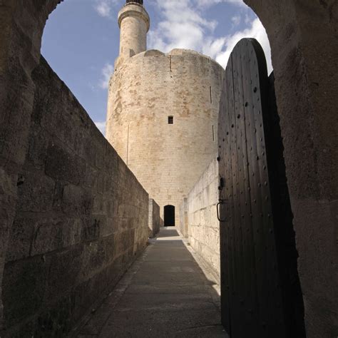 Aigues Mortes Montpellier Turismo