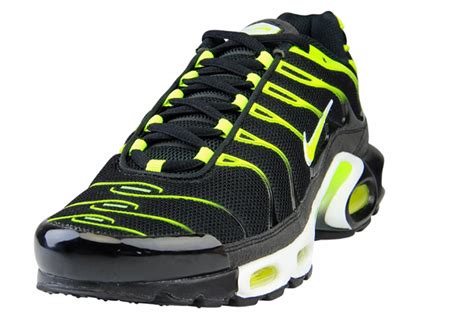 Nike Air Max Plus Black Volt Sneakerfiles