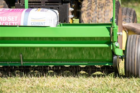 John Deere 40 Inch Aerator Spreader Review Australian Roadtrains