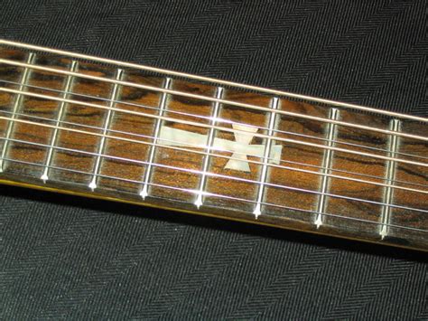 Jim's page: 8 String Baritone Guitar