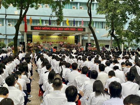 Lễ khai giảng năm học 2022 2023 tại trường THPT Nguyễn Trãi Ba Đình