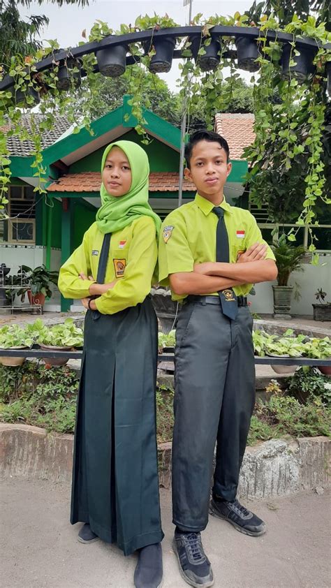 Model Seragam Smp Negeri 2 Plemahan
