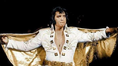 Elvis Presleys Iconic White Jumpsuit And Cape Sells For Idr14 Billion In Auction