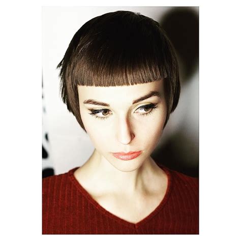 Pin By Short Cuts On Bobs Funky Short Hair Bobs Haircuts Short Hair