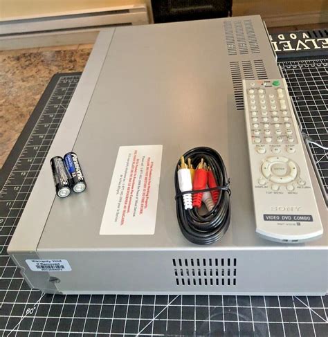 Sony DVD VCR Combo Player VHS S-VHS Play HI-FI SLV-D350P w/ Rem, Cables ...