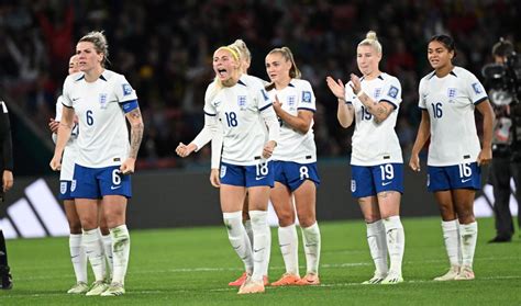 Mundial femenino Inglaterra venció a Nigeria por penales y avanzó a