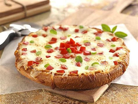 Buffalo Mozzarella And Roma Tomato Pizza