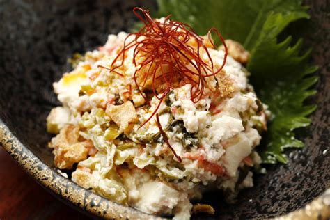 レンジで簡単に作れる「木綿豆腐の干しエビ刻み高菜和え」｜コクハク