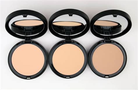 bareMinerals barePro Performance Wear Powder Foundation Review & Swatches