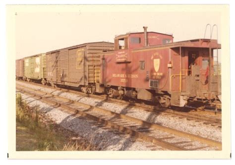 Delaware Hudson Railroad Caboose D H Photo Ebay