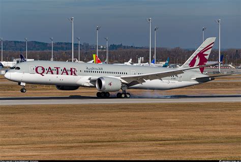 A Bhc Qatar Airways Boeing Dreamliner Photo By Niclas Rebbelmund