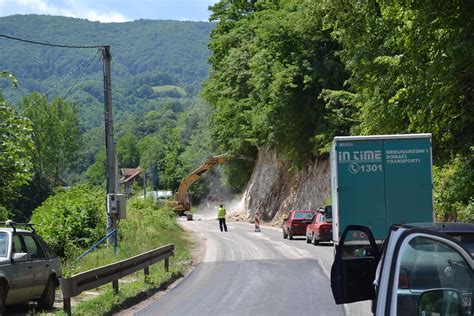 Radovi Na Putu Zvornik Adnan Brakmic Flickr