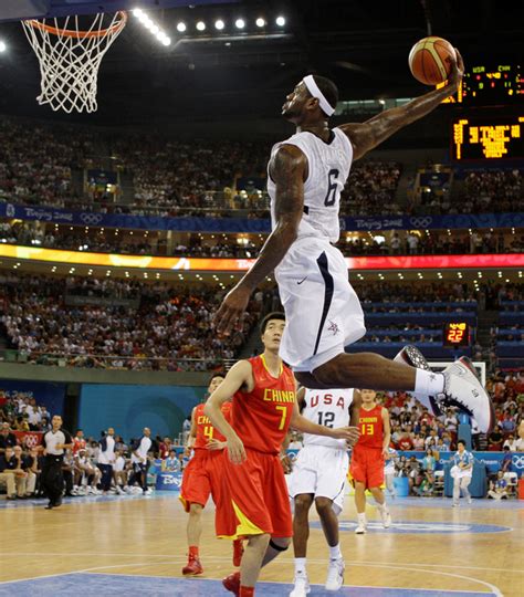 kobe bryant dunking on lebron james