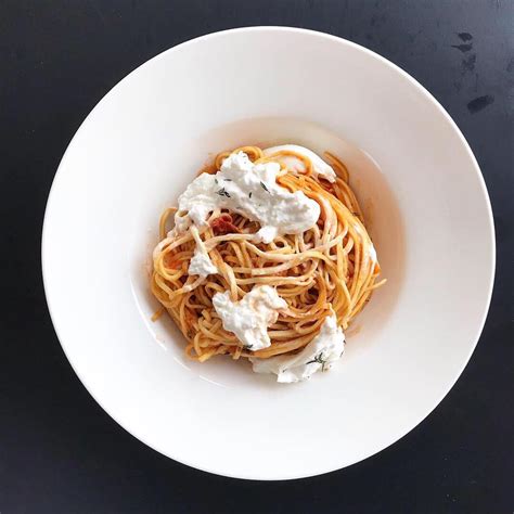 Spaghetti Met Tomaat En Burrata