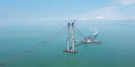 Mega Undersea Tunnel Under Construction in China's Greater Bay Area