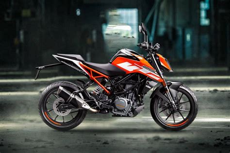 KTM 250 Duke Price , Specs, Mileage, Reviews