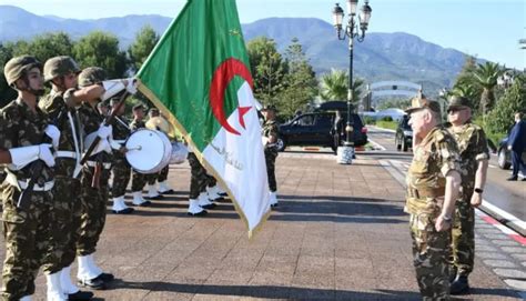 Saïd Chanegriha poursuit sa visite en première région militaire