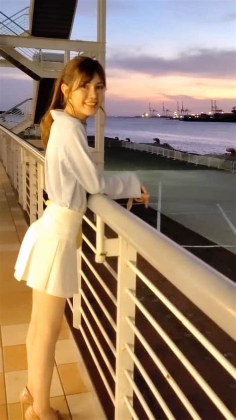 IKUMIさんのインスタグラム動画 IKUMIInstagram 海に沈む夕日が綺麗 海遊館の建物の裏みんな行ったことある 実