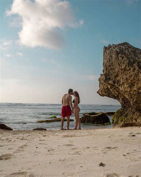 Bali Indonesia Uluwatu Uk Travel Couple Travel Couple Travel Backpacker Happy