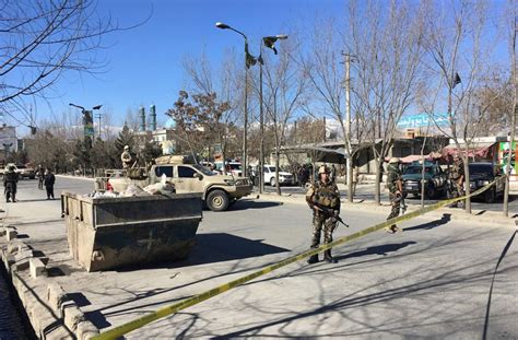 Afghanistan Dutzende Tote Bei Selbstmordanschlag In Kabul