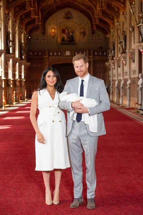 Archie syn Meghan i Harry ego jak wygląda Zdjęcia twarzy dziecka