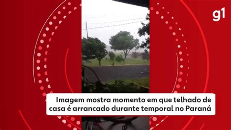 V Deo Imagens Mostram Telhados Sendo Arrancados De Casas Durante