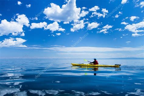 Kayak En El Lago Baikal Foto De Stock Kav38 85933040