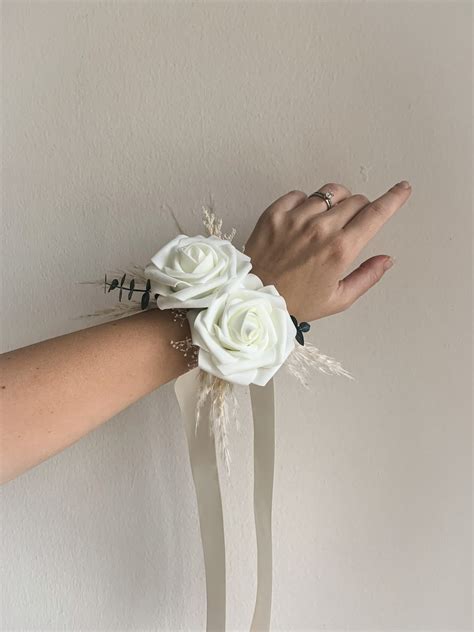 Pampas Grass Corsage Boho Dried Flower Corsage Ivory White Rose Wrist