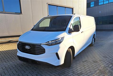 Ford Transit Custom Trend 2 0 TDCi 170PS Automatik L2H1 Modell 320