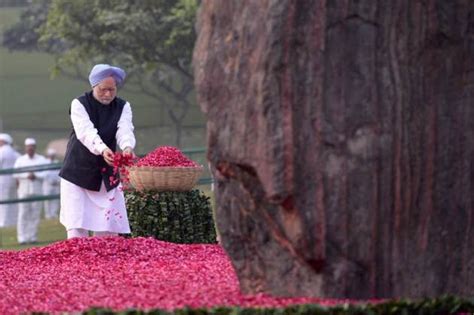 Indira Gandhi birth centenary: Rahul, Pranab Mukherjee, Manmohan Singh pay tribute to former PM ...