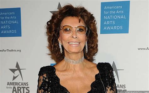 Sophia Loren Recovering Well After Suffering Multiple Fractures From Fall