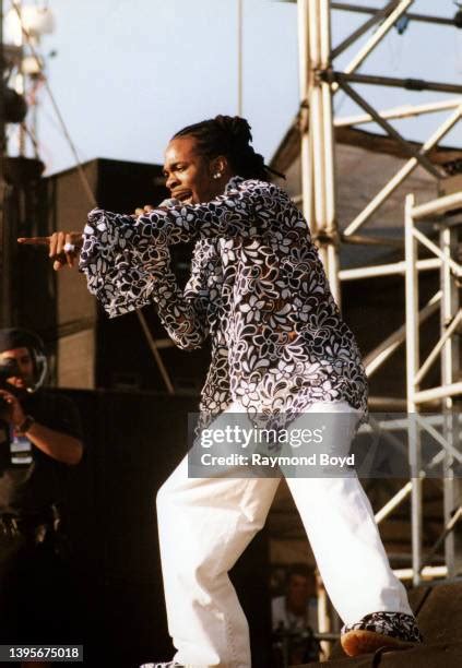 Busta Rhymes 1999 Photos And Premium High Res Pictures Getty Images