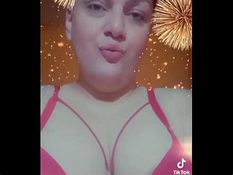 Cdzinha gordinha putinha de hétero gulosa bumbum guloso XVIDEOS