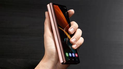 Galaxy Z Fold 3 Fold 2 Modeline Göre Daha İnce Bir Tasarıma Sahip