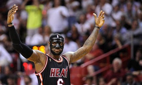 Lebron James Scores 31 Points While Wearing Protective Face Mask For