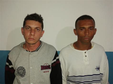 OCORRÊNCIA POLICIAL IBIRATAIA DUPLA É PRESA COCAÍNA E CRACK NA BA