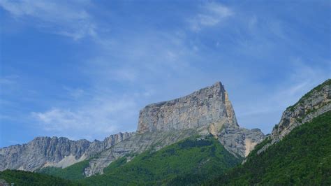 Randonnée pédestre dans le Parc Naturel du Vercors Le tour du Mont