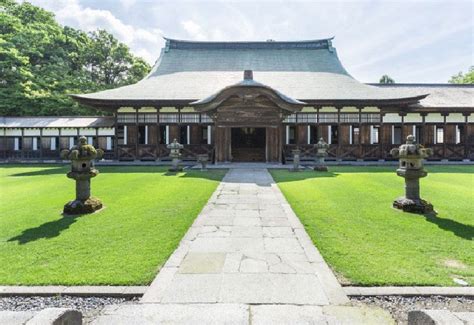 高岡山 瑞龍寺富山県高岡市のおすすめ観光レジャースポット旅色