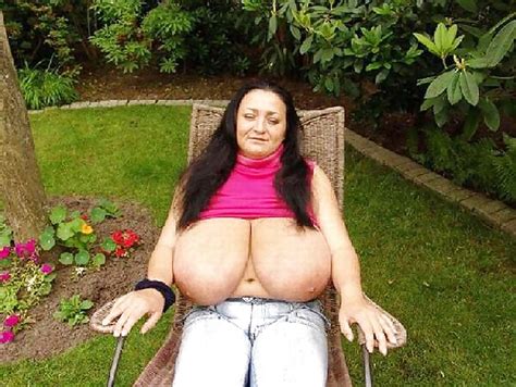 BBW Flashing Stripping Outdoors Photo X Vid