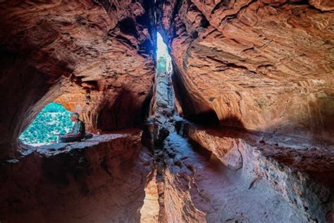 10 Best Sedona Caves And How To Visit Them