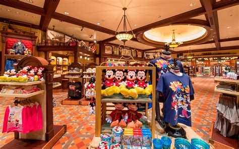 2 Day Hong Kong Disneyland Package With Optional Meal Vouchers