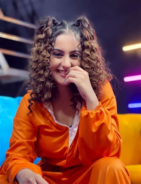 Tunisha Sharma Hot Pics Age And Latest News Top10Sense