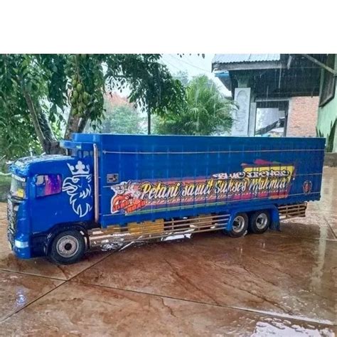 Jual Maiann Anak Mobil Truk Tronton Hino Biru Bisa Oleng Trending Topic